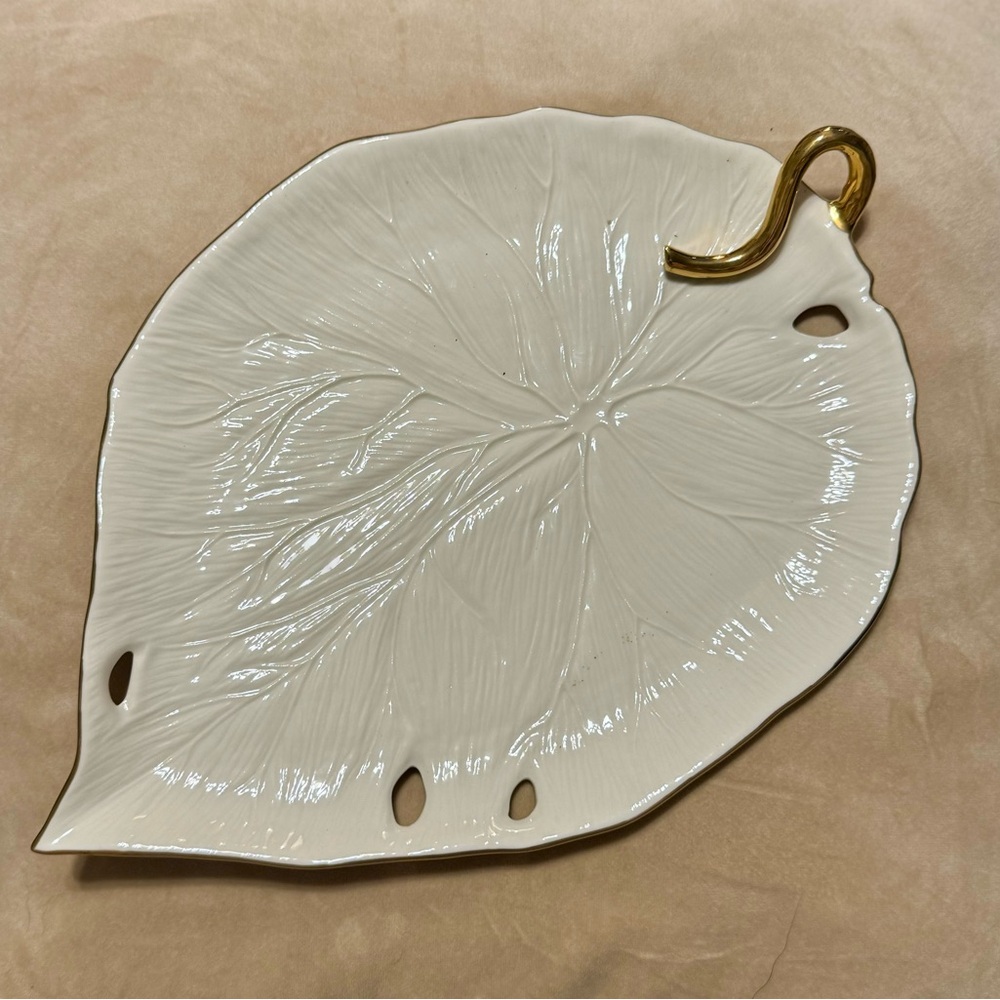 Lenox White Ceramic Leaf Tray with 24 karat Gold Detail